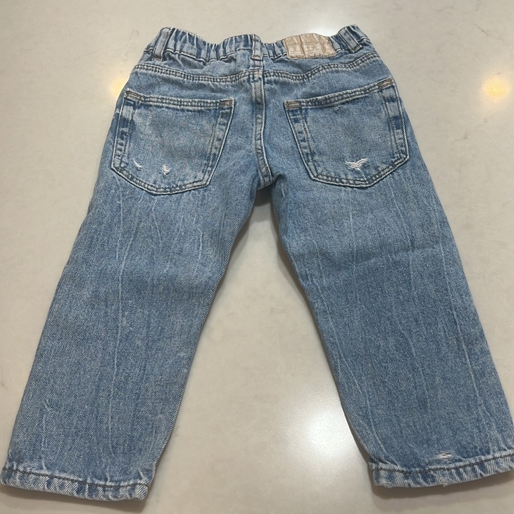 Zara boy's ripped jeans pants, size 2-3 years, excellent condition. - Picture 5 of 5